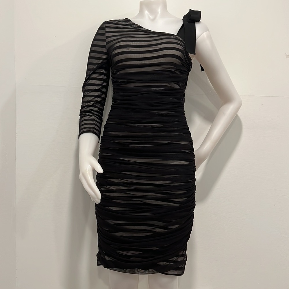 BCBGMAXAZRIA Black/White Striped Mesh Ruched Overlay One Sleeve Cocktail Dress